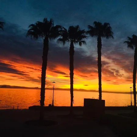 Appartement Lmha 09 Marinesco 2, 2 Bedroom, 2 Bathroom With Pool View *