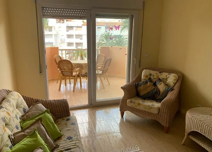 Lmha 09 Marinesco 2, 2 Bedroom, 2 Bathroom With Pool View Appartement
